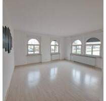 Viel Platz zum Leben & Wohlfühlen- 5-Zimmer-Wohnung mit Charme in zentraler Lage! - Nürnberg - Nordstadt Thon