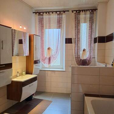 Badezimmer - 5 Zimmer Etagenwohnung zum Kaufen in Nürnberg - Nordstadt