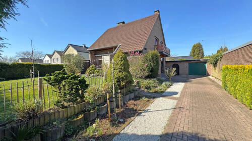 Außenansicht - Einfamilienhaus mit 120,00 m&sup2; in Voerde (Niederrhein) / Friedrichsfeld zum Kaufen