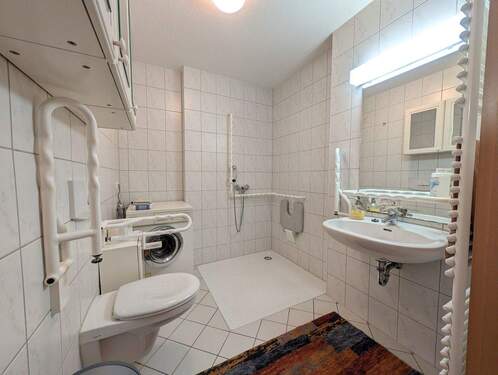 Bad - 1 Zimmer Etagenwohnung in Dinslaken