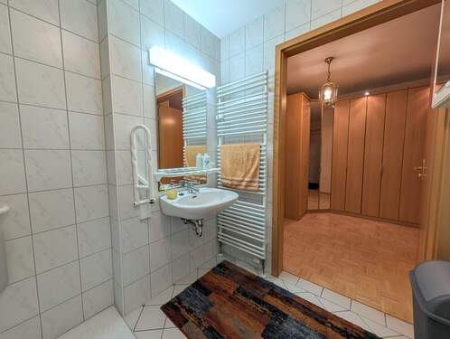 Bad - Etagenwohnung mit 58,00 m&sup2; in Dinslaken zum Kaufen