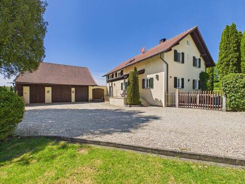 Gesamtansicht - 4 Zimmer Bauernhaus, Landhaus zum Kaufen in Tiefenbach / Ast