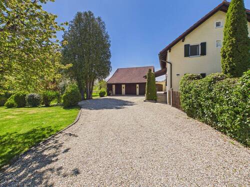 Einfahrt - 4 Zimmer Bauernhaus, Landhaus in Tiefenbach / Ast