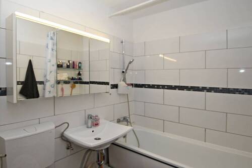 gefliestes Badezimmer - 