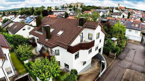 Außenansicht - Perfekter Start ins Eigentum: 2,5-Zi.-ETW im Dachgeschoss