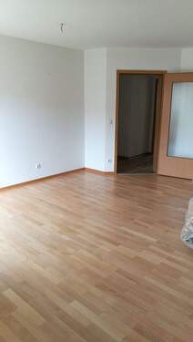 Wohnzimmer - 3 Zimmer Etagenwohnung in Herzogenaurach