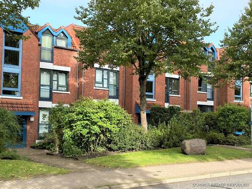 Außenansicht - Charmante 2 Zi-Etagenwohnung mit direktem Marschblick und TG-Stellplatz