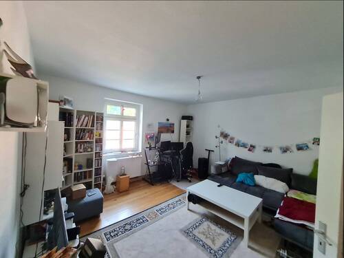 Wohnzimmer - 3 Zimmer Etagenwohnung in Saarbrücken