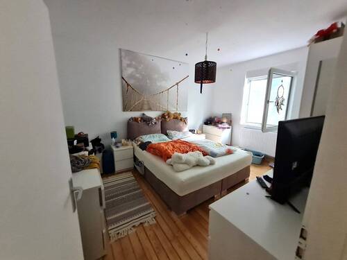 Schlafzimmer - Etagenwohnung mit 75,00 m&sup2; in Saarbrücken zur Miete