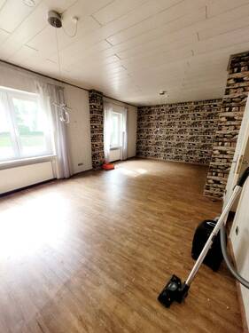 Wohn-Esszimmer - Mehrfamilienhaus, Wohnhaus mit 139,00 m² in Bad Ems zum Kaufen
