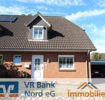 Ausgesprochen gepflegte Doppelhaushälfte mit Garage in schöner Wohnlage - Leck