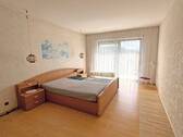 Schlafzimmer EG - 