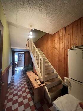 Eingang mit Treppe 1.OG - 