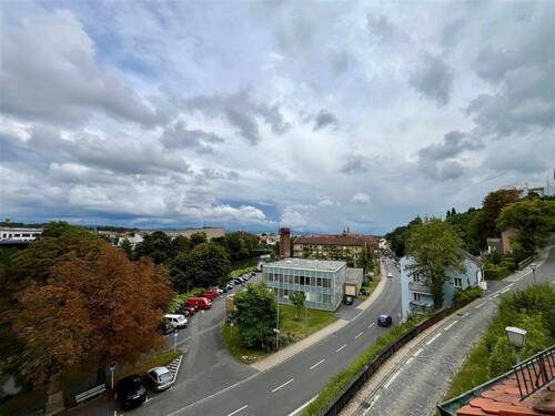 Ausblick - 1 Zimmer Mehrfamilienhaus, Wohnhaus zum Kaufen in Bamberg