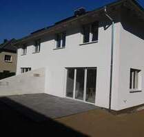 Doppelhaushälfte mit Südterrasse - Berlin Kaulsdorf