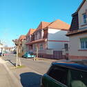 Gedäudeansicht zur Strasse - 
