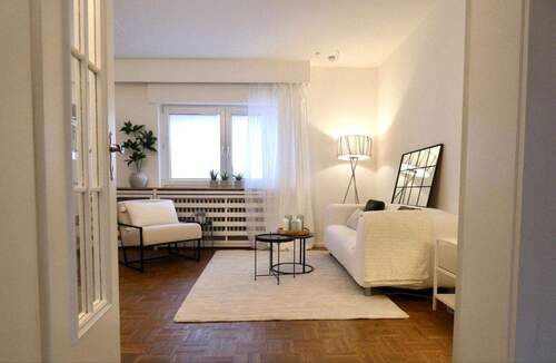 Blick in den Wohnbereich - 2 Zimmer Etagenwohnung zum Kaufen in Griesheim