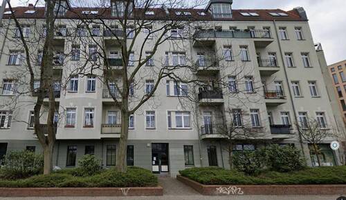 Gebäude - leerstehende 2 Zimmer Wohnung in Prenzlauerberg