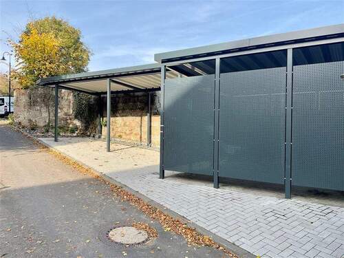 Müll- und Fahrradstellplatz - 