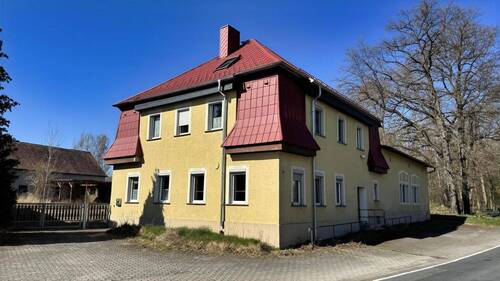 Ansicht Wohnhaus - 7 Zimmer Einfamilienhaus zum Kaufen in Lohsa