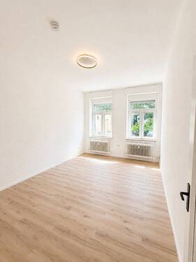 Wohnzimmer - Etagenwohnung mit 79,00 m&sup2; in Ludwigshafen am Rhein zum Kaufen