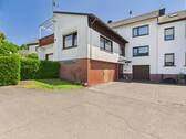 Hausfront - 5 Zimmer Reihenmittelhaus zum Kaufen in Föhren