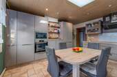 moderne Einbauküche - Bungalow mit 130,00 m² in Neuruppin zum Kaufen