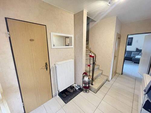 Eingangsdiele EG - Einfamilienhaus mit 98,80 m&sup2; in Schortens zum Kaufen