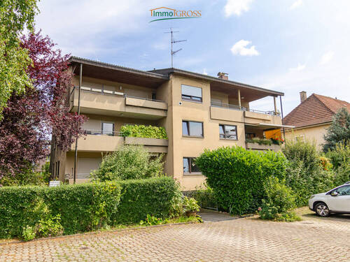 Das Mehrfamilienhaus von außen - 3 Zimmer Etagenwohnung zum Kaufen in Lörrach / Stetten