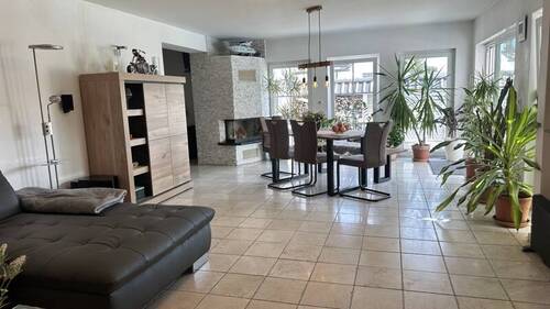 Bild 2 - 5 Zimmer Doppelhaushälfte zum Kaufen in Essen