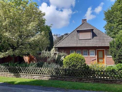 Ansicht von der Strasse - 1 Zimmer Mehrfamilienhaus, Wohnhaus in Petershagen