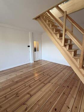 Wohnzimmer - 2 Zimmer Etagenwohnung zur Miete in Berlin