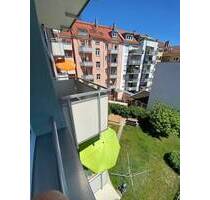 Für Treppensteiger - 2-Zimmer-Wohnung mit Balkon in der Nürnberger Südstadt, Halskestr. 3 - 4. OG ohne Aufzug