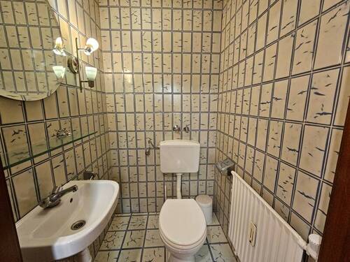 WC - 