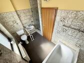 Bad mit Platz für Wanne und Dusche - 