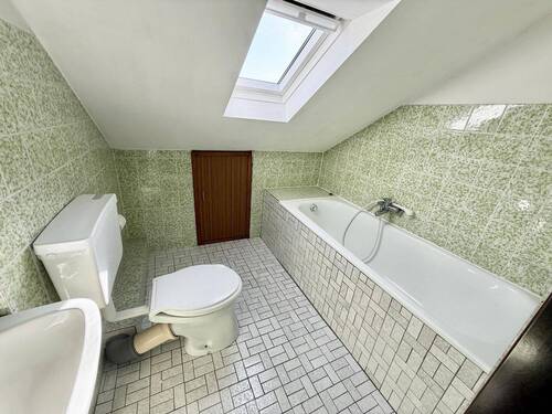 Weiteres Bad im Dach - 