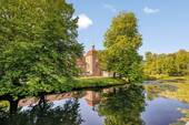 Schloss Velen (Ca 450m entfernt) - Architektenhaus mit Pool, Atelier und großem Grundstück in Velen