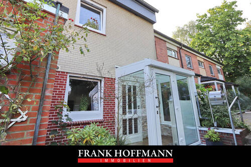 Titelbild - Modernes Reihenmittelhaus mit Garage in Hamburg-Bramfeld