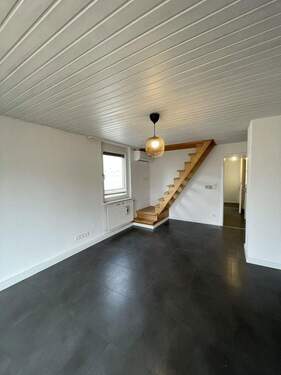 Wohn/Essbereich - Etagenwohnung mit 104,10 m&sup2; in Neustadt an der Weinstraße zur Miete