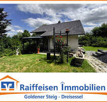 Zentral gelegenes Einfamilienhaus mit grünem Rückzugsort in herrlicher Aussichtslage - Waldkirchen