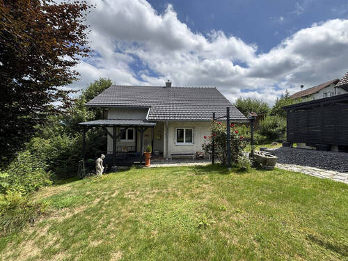 Familiendomizil - 6 Zimmer Einfamilienhaus in Waldkirchen