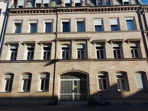 Hausansicht - Schnuckelige helle 2-Zimmer-Wohnung in City-Lage