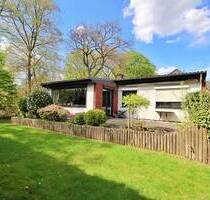 Ebenerdig plus Souterraint - Bungalow - Familienidyll - Sonniger Garten rund ums Haus, Garage & Carport. - Bremen Ellener Feld