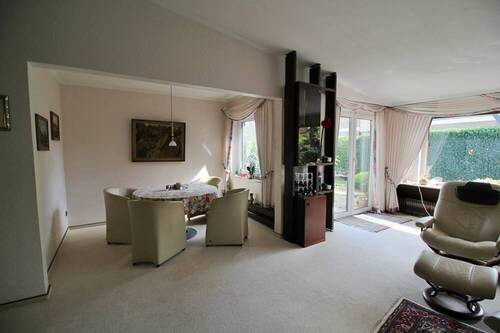 seitlicher Eßbereich - 