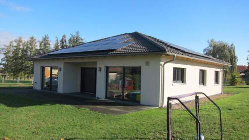 Seitenansicht - 4 Zimmer Bungalow zum Kaufen in Jesewitz