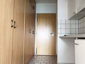 Flur mit Einbauschrank - 