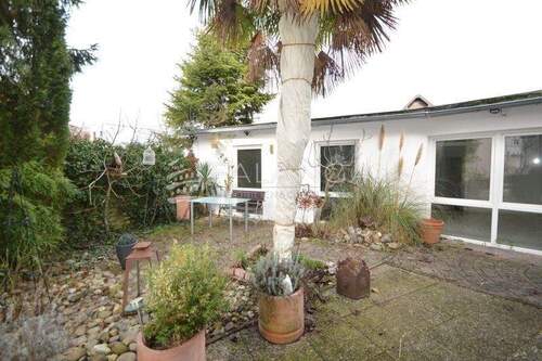 Vorbereich mit schöner Sitzecke - 