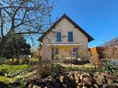 Blick auf Haus und Garten - 