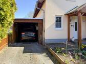 Carport und Außenstellplatz - 