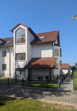 Hausaußenansicht - 3 Zimmer Etagenwohnung zur Miete in Neu-Ulm